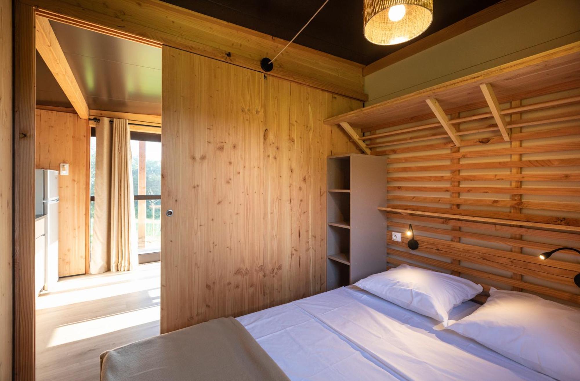 Huttopia Lac de Serre-Ponçon Le Lautaret Chambre photo