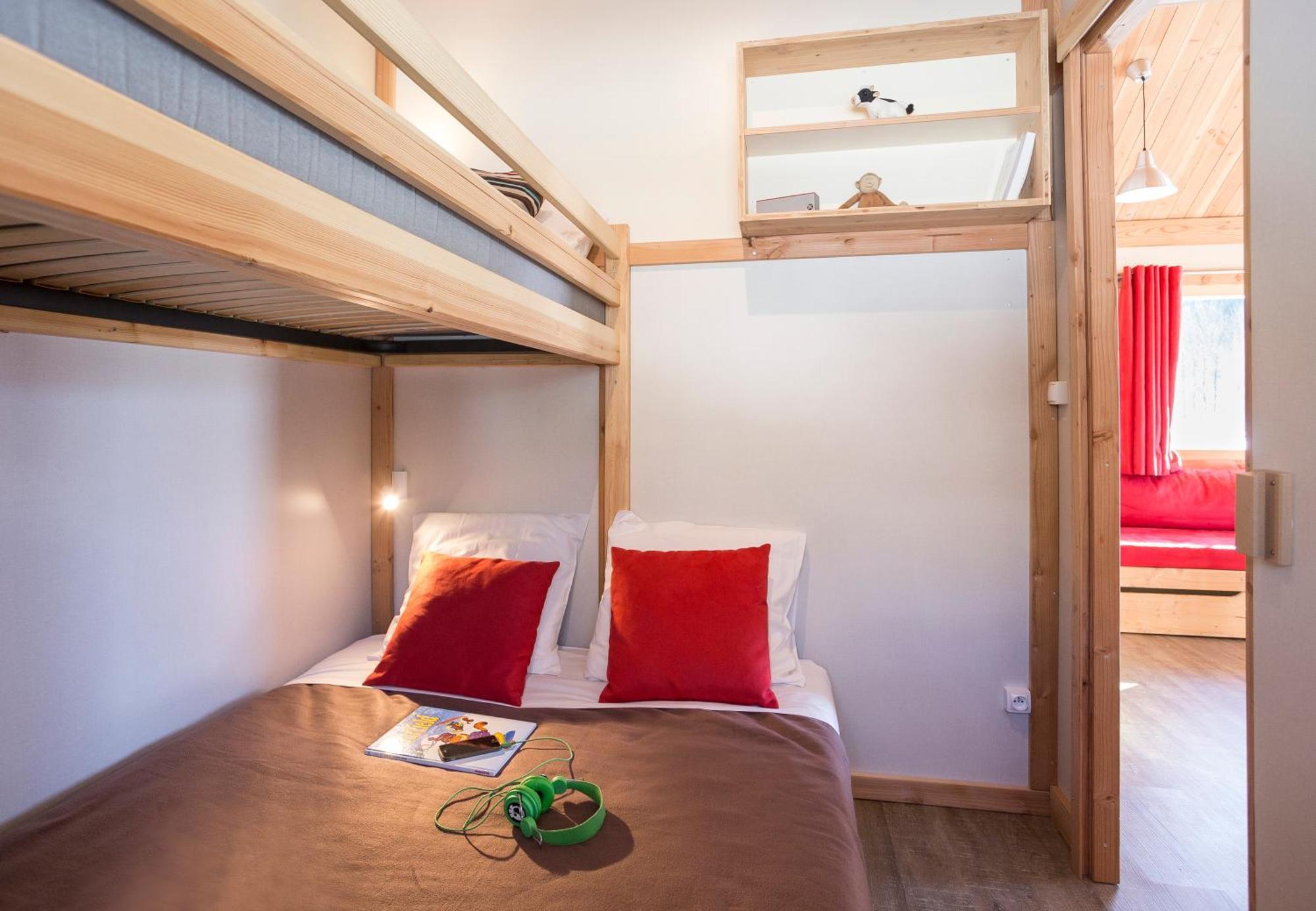 Huttopia Lac de Serre-Ponçon Le Lautaret Chambre photo